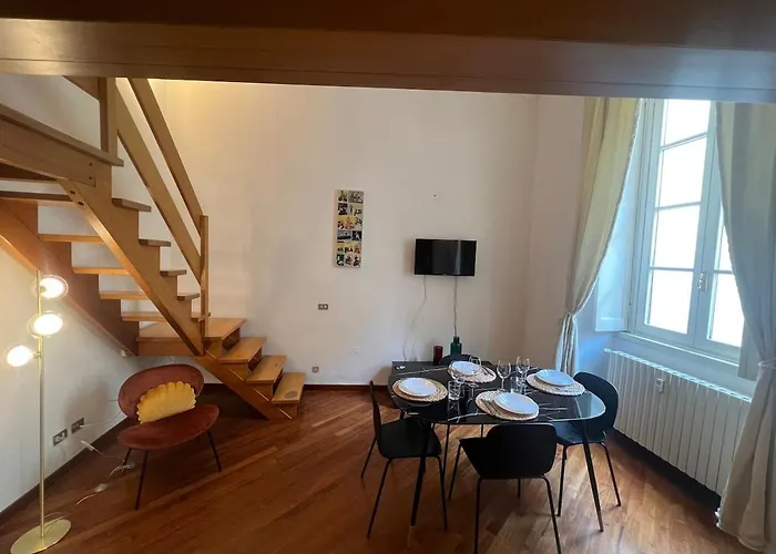 Comfortable And Quiet Sant\'Ambrogio Apartment